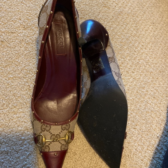 Authentic Gucci monogram studded 3" heel shoes - Picture 2 of 6